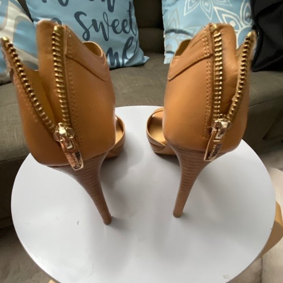 Sandals with heels - Picture 4 of 5